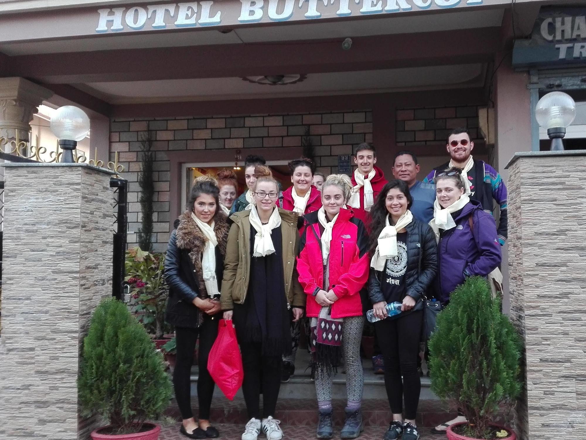 Hotel Buttercup Похара Екстериор снимка
